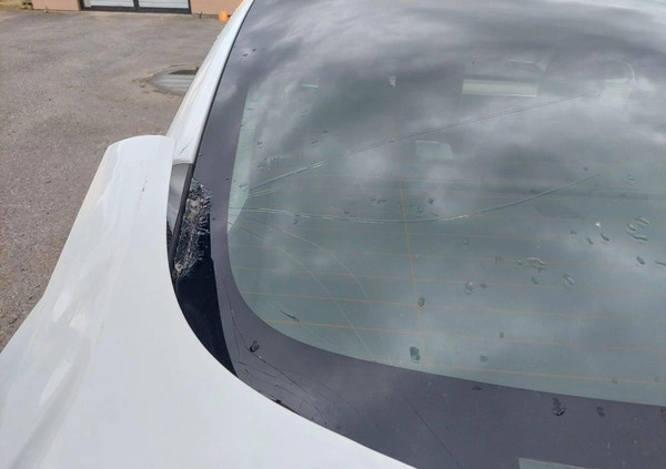 Tesla Model 3 cena 79900 przebieg: 35000, rok produkcji 2022 z Kłodzko małe 436